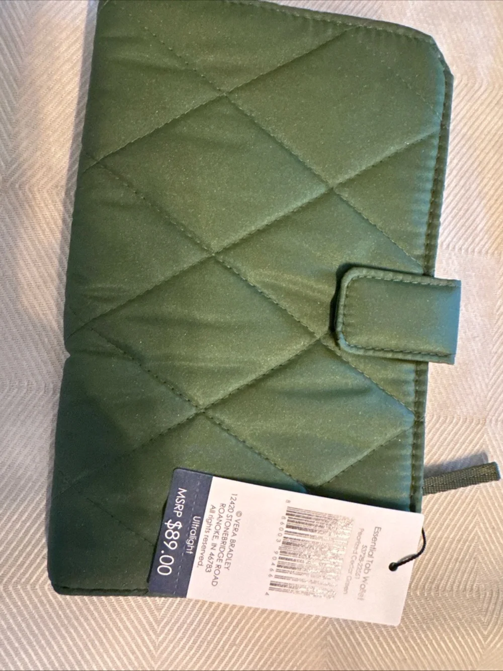 Quilted Green essential tab wallet - Picture 4 of 7